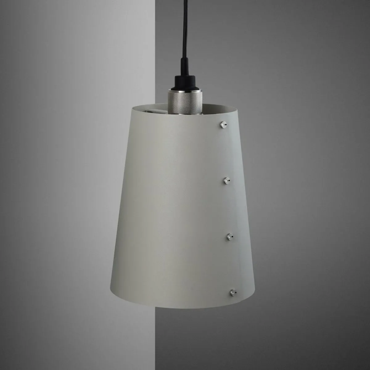 buster__punch_hooked_wall_large_grisacier_0.webp Flash Sale Buster + Punch Hooked Wall large gris/acier