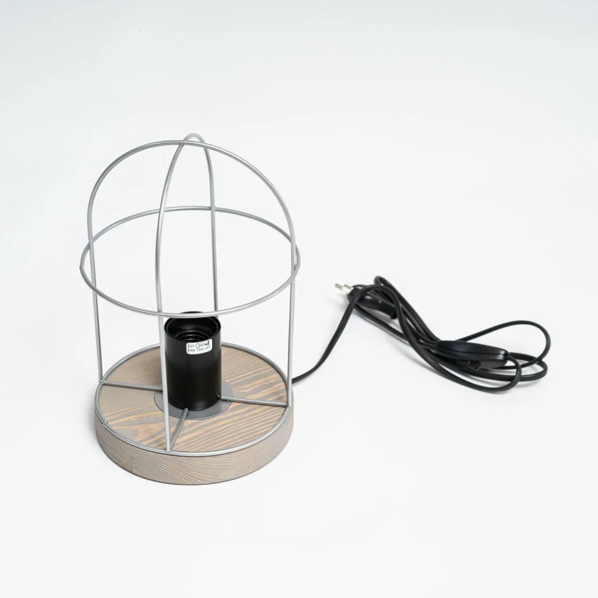 envostar_neptuna_lampe__poser_abatjour_mtal_6.webp Best Envostar Neptuna lampe à poser abat-jour métal