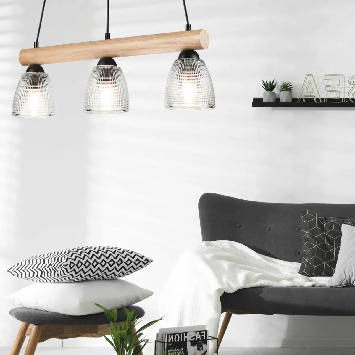 envostar_tisan_suspension_boisverre___lampes_0.webp Best Sale Envostar Tisan Suspension bois/verre à 3 lampes