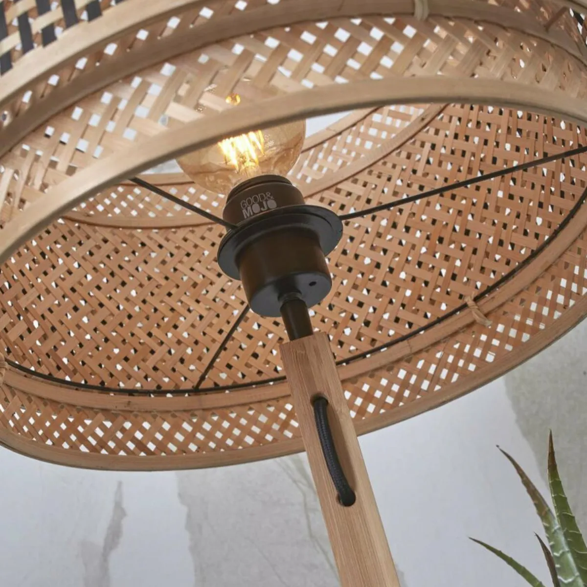 good__mojo_bhutan_lampe_sur_pied_tablette_naturel_2.webp New Good & Mojo Bhutan lampe sur pied tablette naturel