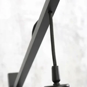 Cheap Good & Mojo Lampe sur pied Andes, noir/noir