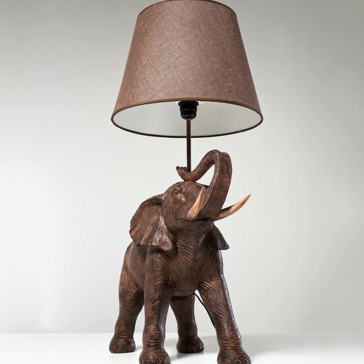 kare_elephant_safari_lampe__poser_4.webp Clearance KARE Elephant Safari Lampe à poser