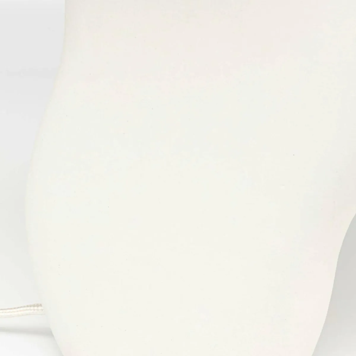 kare_lampe__poser_nube_blanc_acier_maill_hauteur__cm_4.webp Shop KARE Lampe à poser Nube, blanc, acier émaillé, hauteur 48 cm