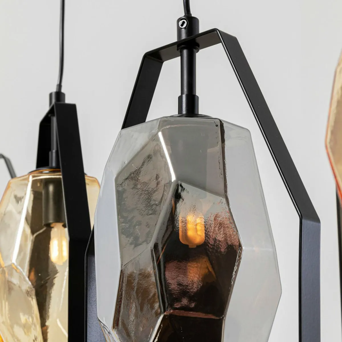 kare_suspension_diamond_fever_dining_noir___lampes_linear_1.webp Best Sale KARE Suspension Diamond Fever Dining noir à 5 lampes linear