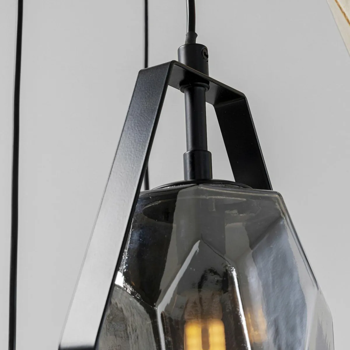 kare_suspension_diamond_fever_spiral_noir___lampes_rondes_3.webp Flash Sale KARE Suspension Diamond Fever Spiral noir à 5 lampes rondes