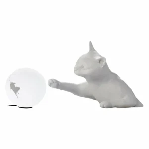Shop Karman Lampe à poser Maoo, céramique blanche, verre, figurine de chat