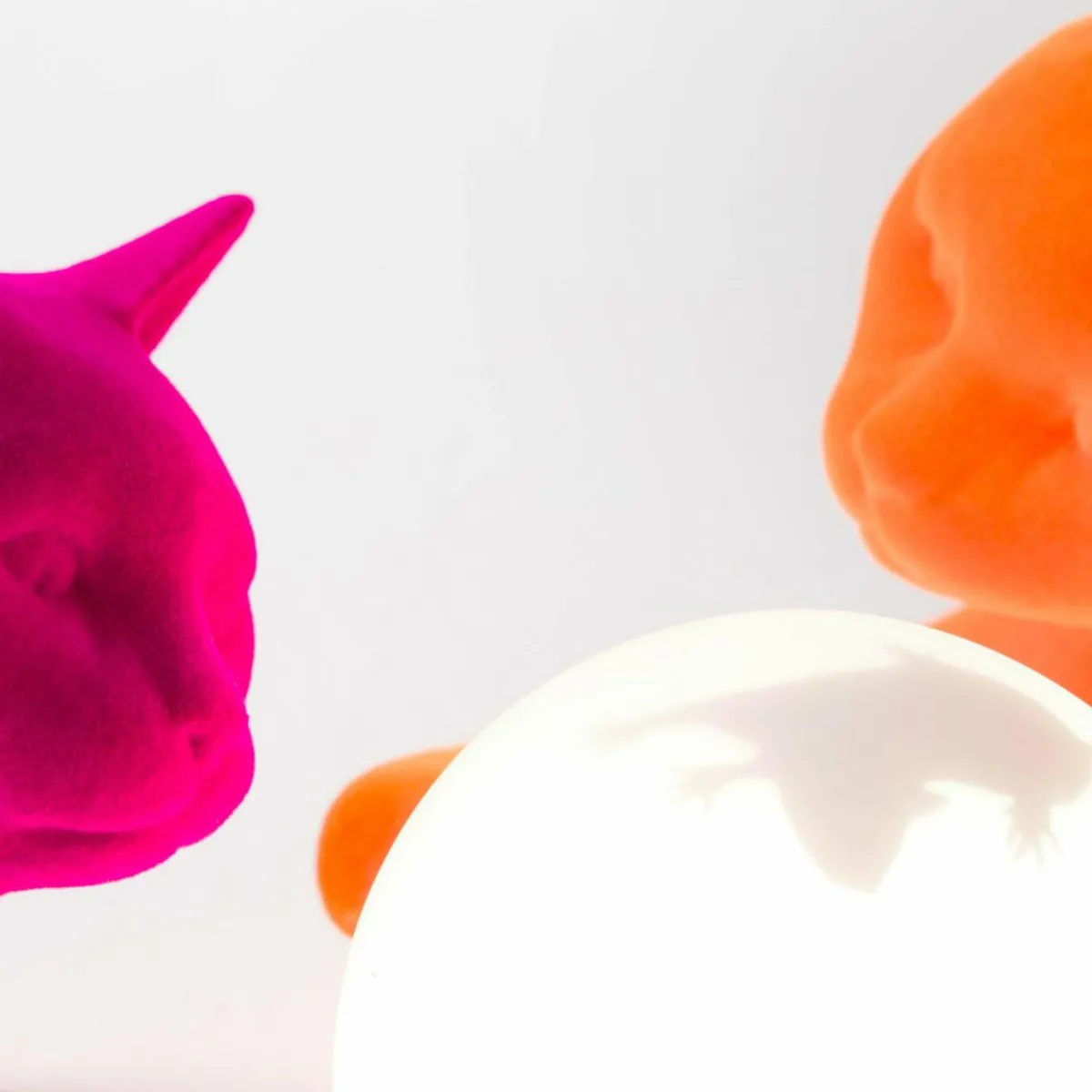 karman_lampe__poser_maoo_cramique_fuchsia_verre_figurine_de_chat_2.webp Hot Karman lampe à poser Maoo, céramique fuchsia, verre, figurine de chat