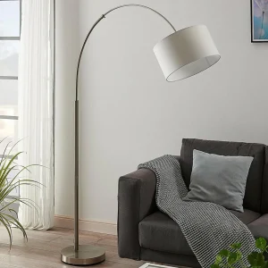 Fashion Lindby Lampadaire arqué Railyn, abat-jour blanc ancien