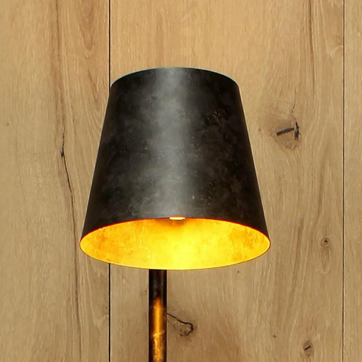 lampadaire_colt___lampe_gris_givr_5.webp Hot Eco-Light Lampadaire Colt, à 1 lampe, gris givré