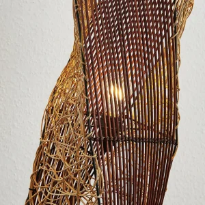 Shop Lindby Lampadaire en rotin Kassia à la lumière agréable