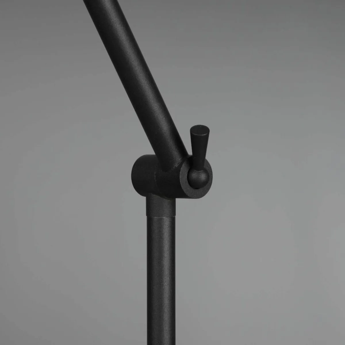 lampadaire_enzo_hauteur_cm_noir_2.webp Best Reality Leuchten Lampadaire Enzo, hauteur 150 cm, noir