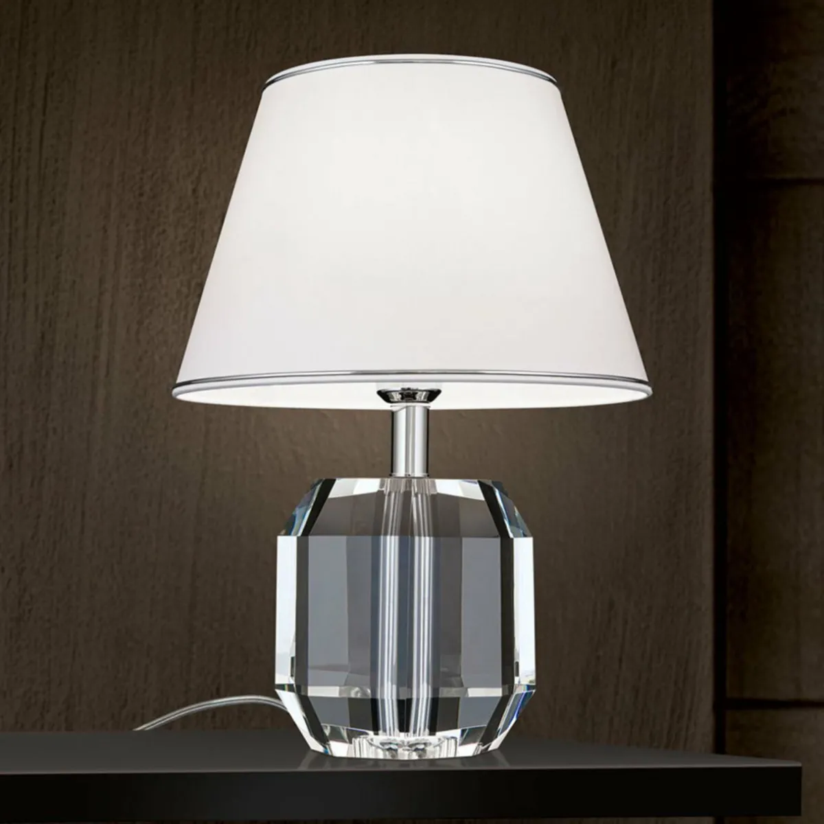 lampe__poser_alexis_avec_cristaux_chromblanc_1.webp Store ORION Lampe à poser Alexis avec cristaux, chromé/blanc