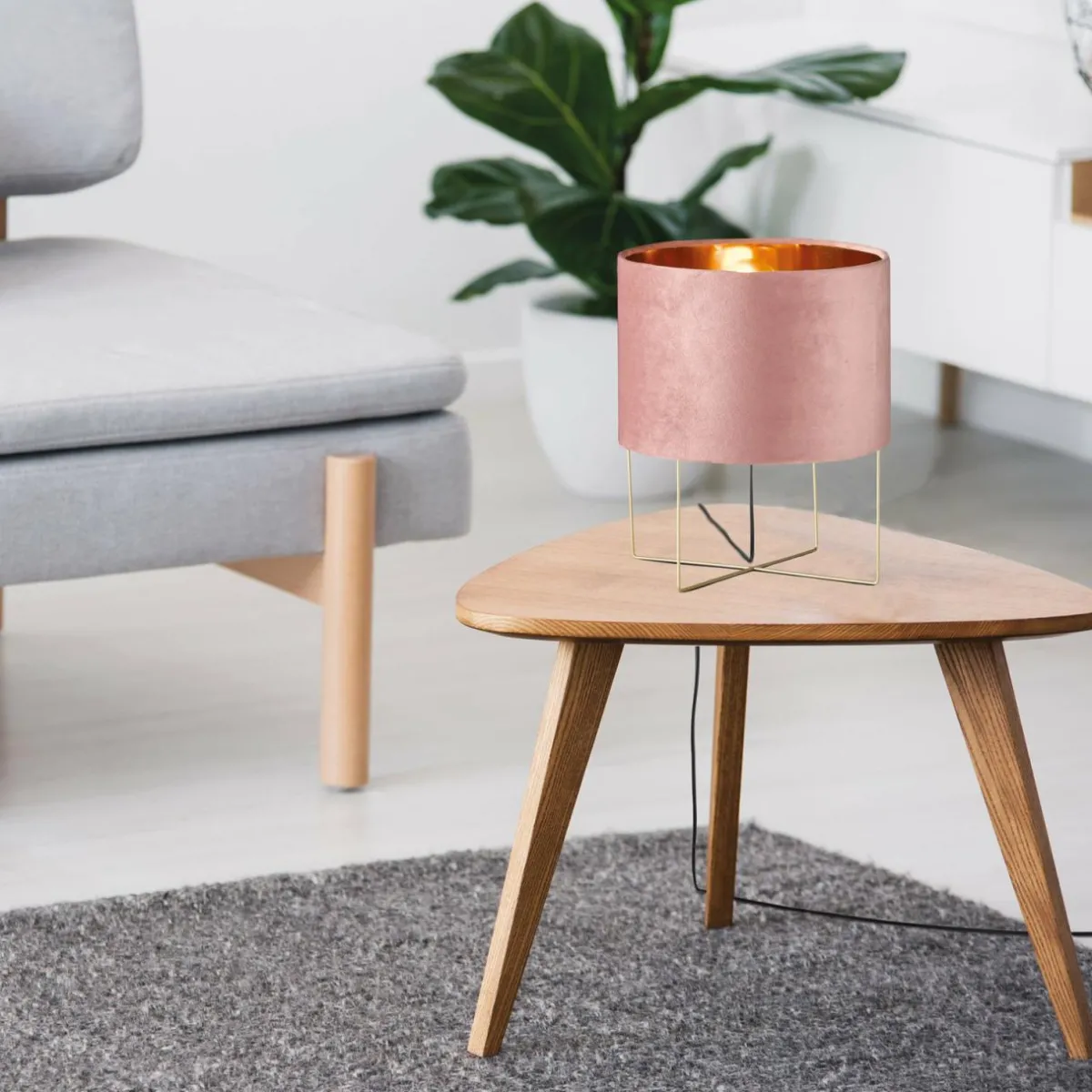 lampe__poser_aura_abatjour_velours_cm_rose_1.webp Best Sale FISCHER & HONSEL Lampe à poser Aura, abat-jour velours, 32 cm, rose
