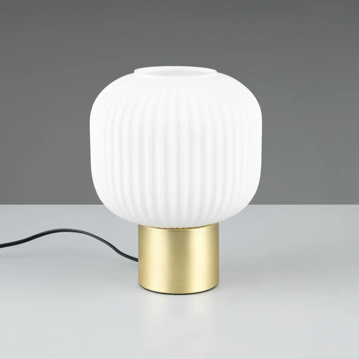lampe__poser_diva_laiton_blanc_mtal_verre_e_1.webp Hot Trio Lighting Lampe à poser Diva, laiton, blanc, métal, verre, E27