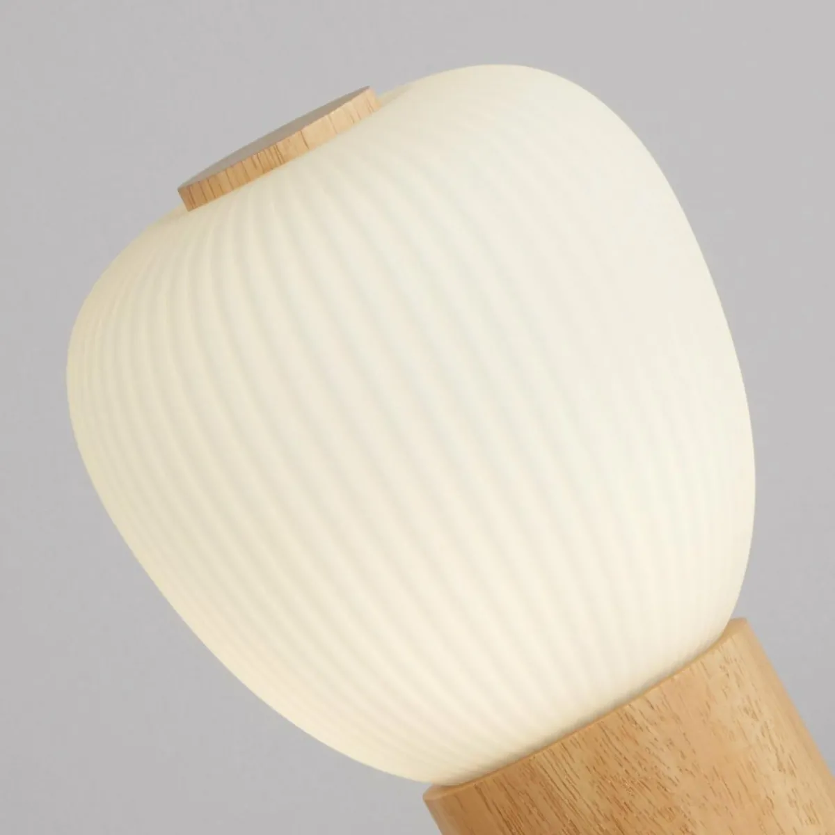 lampe__poser_ella_1.webp Shop Searchlight Lampe à poser Ella