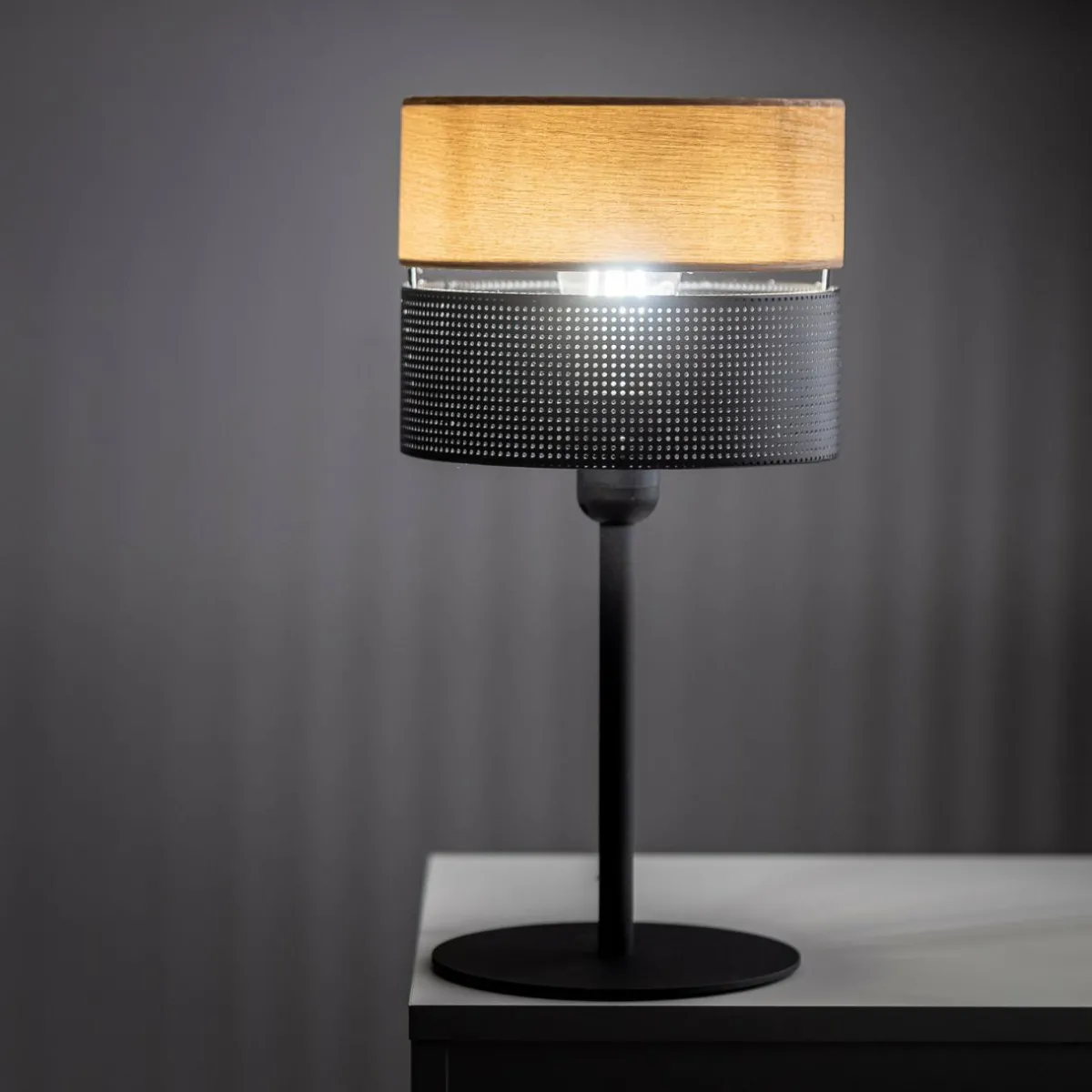 lampe__poser_nicol_noir_aspect_bois_hauteur__cm__x_e_3.webp Online TK Lighting Lampe à poser Nicol, noir, aspect bois, hauteur 45 cm, 1 x E27