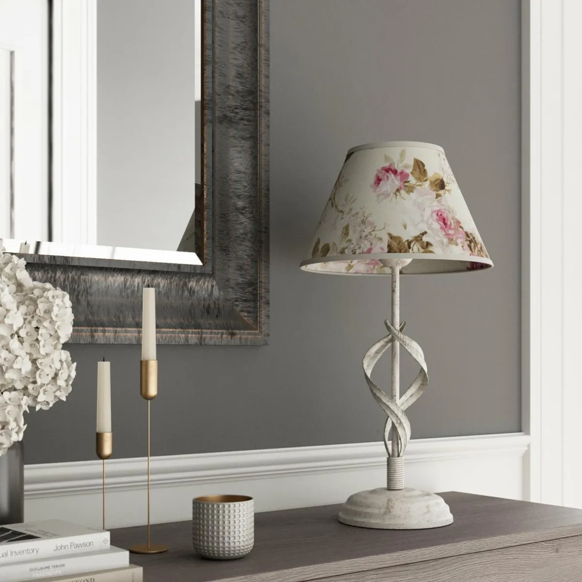 lampe__poser_sara_avec_abatjour_motif_floral_0.webp Fashion Lamkur Lampe à poser Sara avec abat-jour motif floral