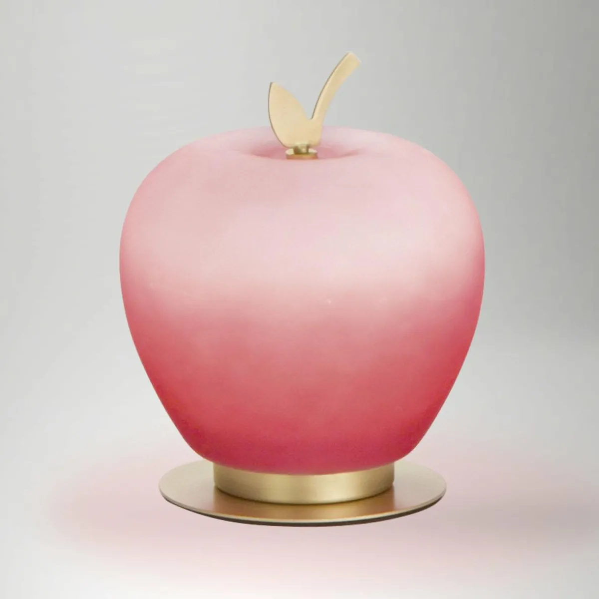 lampe_de_table_led_wendy_rougeor_forme_de_pomme_verre_intensit_2.webp Fashion Fabas Luce Lampe de table LED Wendy, rouge/or, forme de pomme, verre, intensité