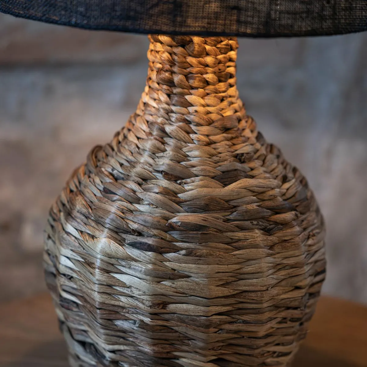 lampe_de_table_paglia_naturelnoir_rotinjute_hauteur__cm_2.webp Fashion Markslöjd Lampe de table Paglia, naturel/noir, rotin/jute, hauteur 58 cm