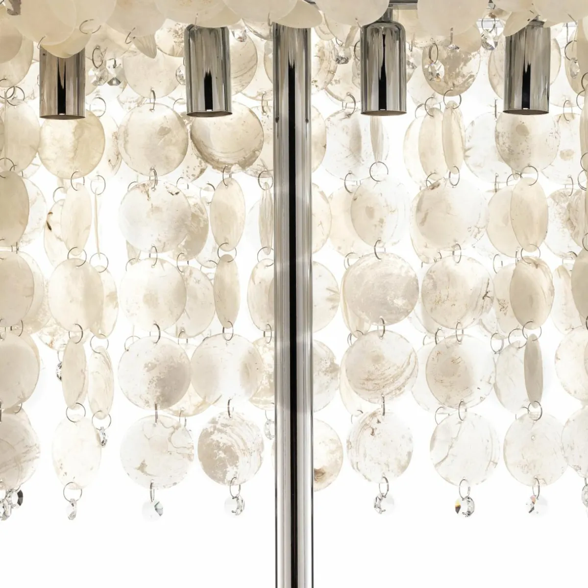 lampe_sur_pied_makani_chrome_dcor_coquillage_5.webp Sale ONLI Lampe sur pied Makani, chrome, décor coquillage