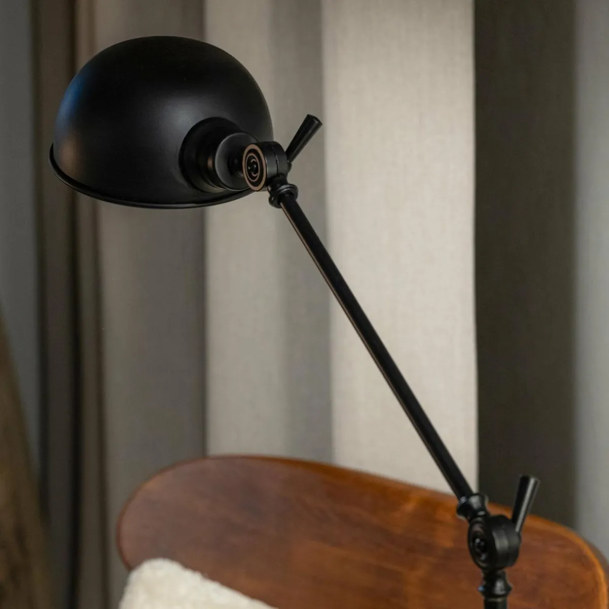 lampe_sur_pied_portland__rglages_noire_1.webp Cheap Markslöjd Lampe sur pied Portland, 2 réglages, noire