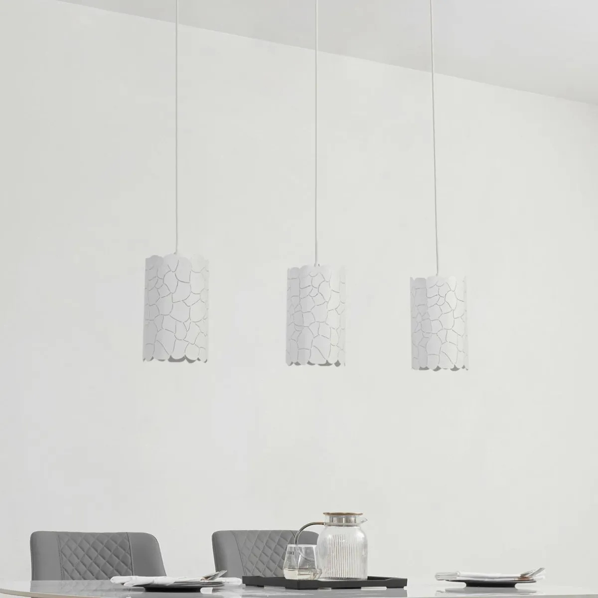 lindby_suspension_aralena_blanc__lampes_longueur__cm_0.webp Fashion Lindby suspension Aralena, blanc, 3 lampes, longueur 92 cm
