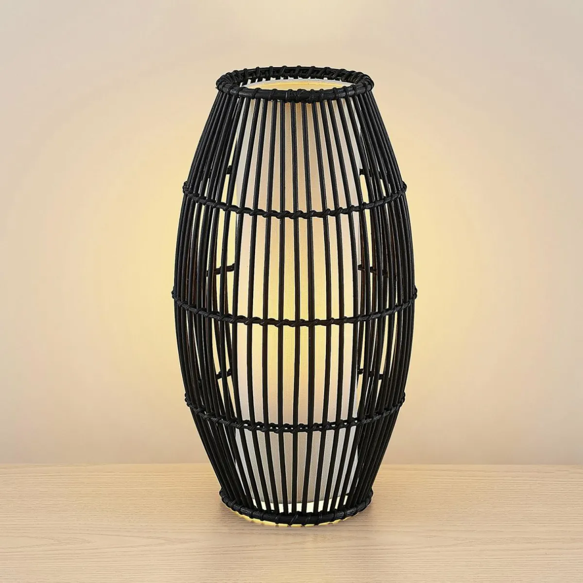 lindby_svejamira_lampe__poser_bambou_ventre_3.webp Flash Sale Lindby Svejamira lampe à poser, bambou, ventre