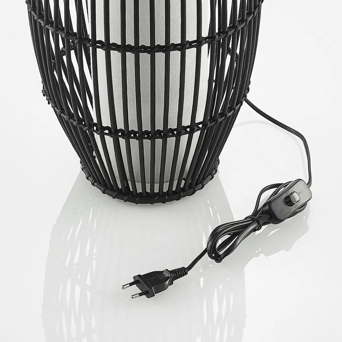 lindby_svejamira_lampe__poser_bambou_ventre_5.webp Flash Sale Lindby Svejamira lampe à poser, bambou, ventre