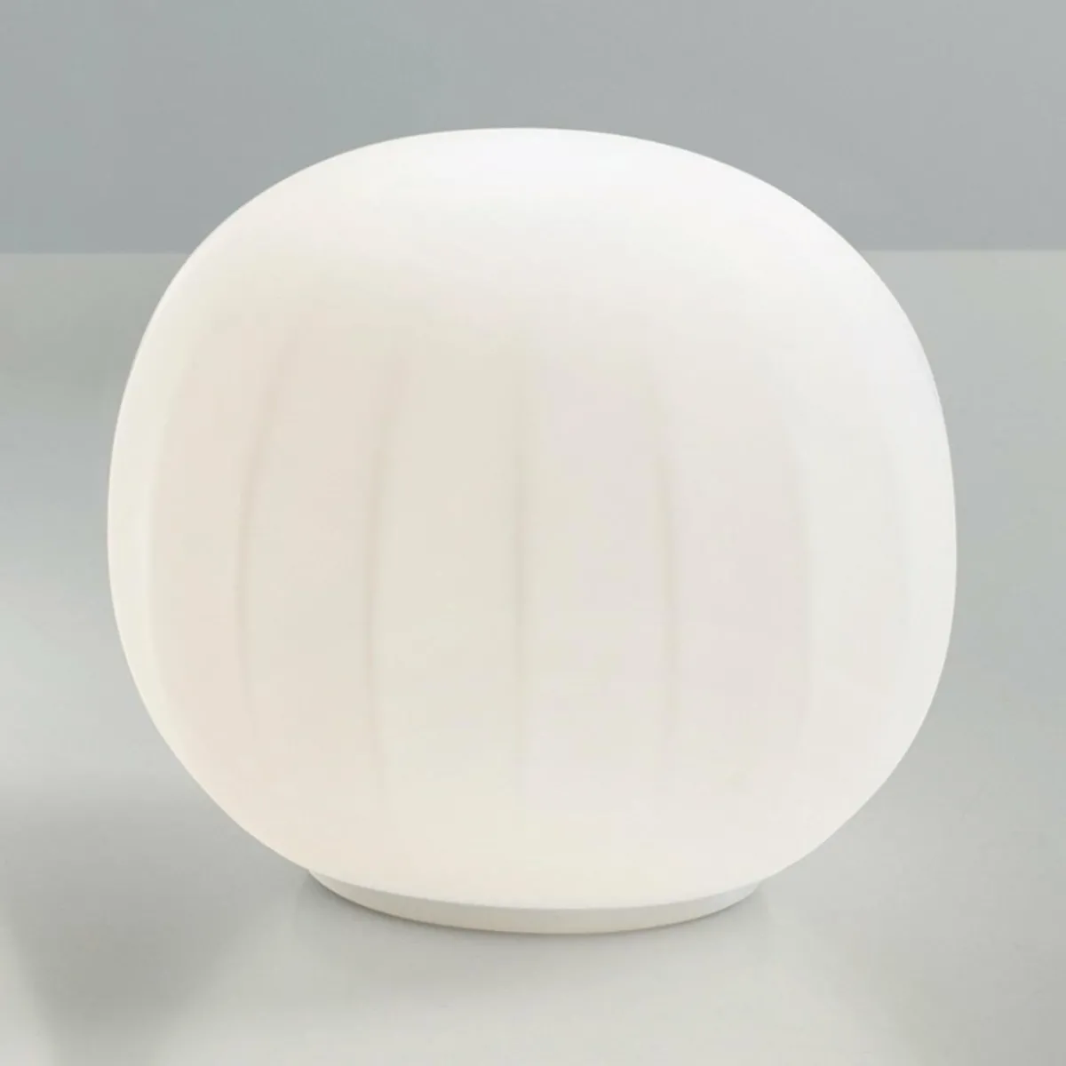 luceplan_lita_lampe__poser___cm_0.webp Cheap Luceplan Lita lampe à poser Ø 18 cm