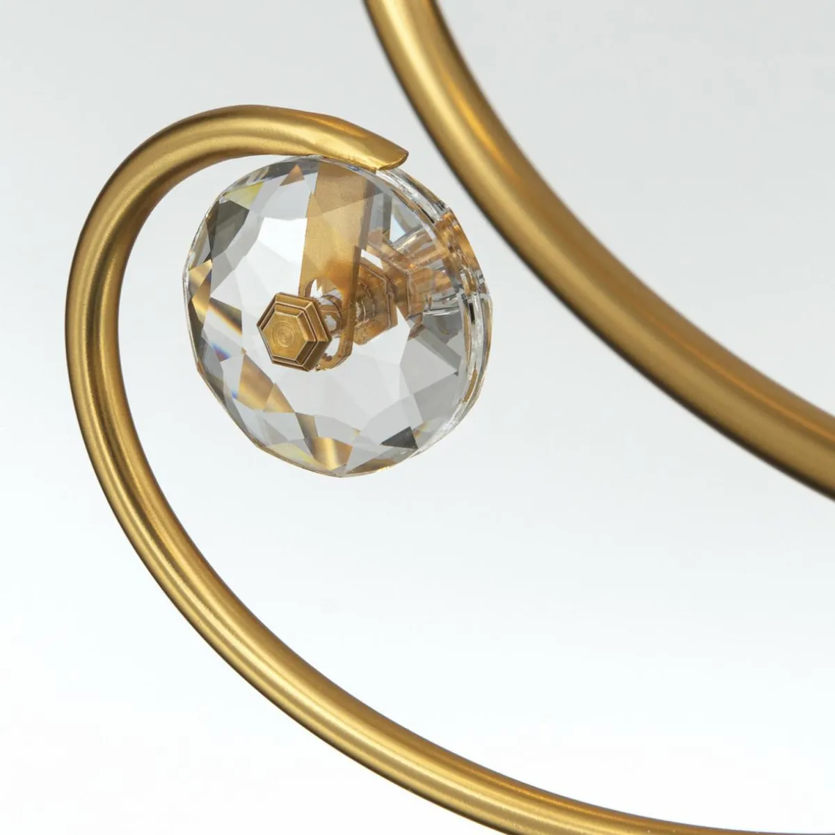 lustre_ariane_dor___cm_cristal__lampes_3-1.webp Best ORION Lustre Ariane, doré, Ø 67,5 cm, cristal, 6 lampes