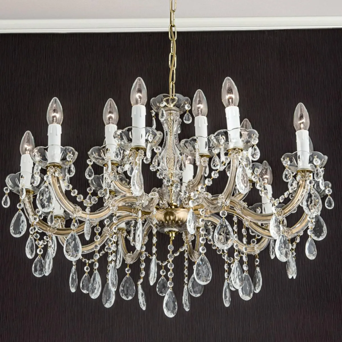 lustre_dolores_avec_cristaux___lampes_0.webp Fashion ORION Lustre Dolores avec cristaux à 15 lampes