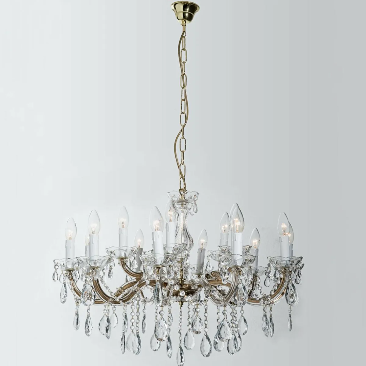 lustre_dolores_avec_cristaux___lampes_3.webp Fashion ORION Lustre Dolores avec cristaux à 15 lampes