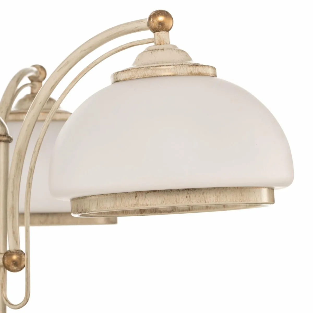 lustre_lord_abatjour_en_verre___lampes_blanc_1.webp Shop Alfa Lustre Lord, abat-jour en verre, à 3 lampes, blanc