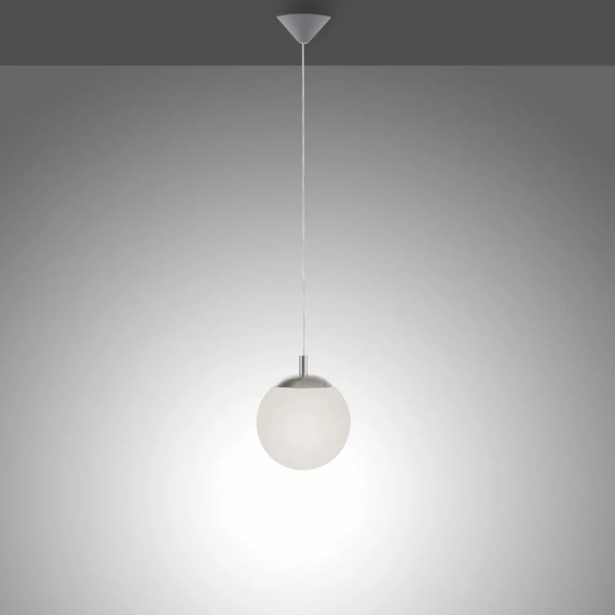 paul_neuhaus_bolo_suspension_abatjour_en_verre__cm_1.webp New Paul Neuhaus Bolo suspension, abat-jour en verre, Ø 20cm