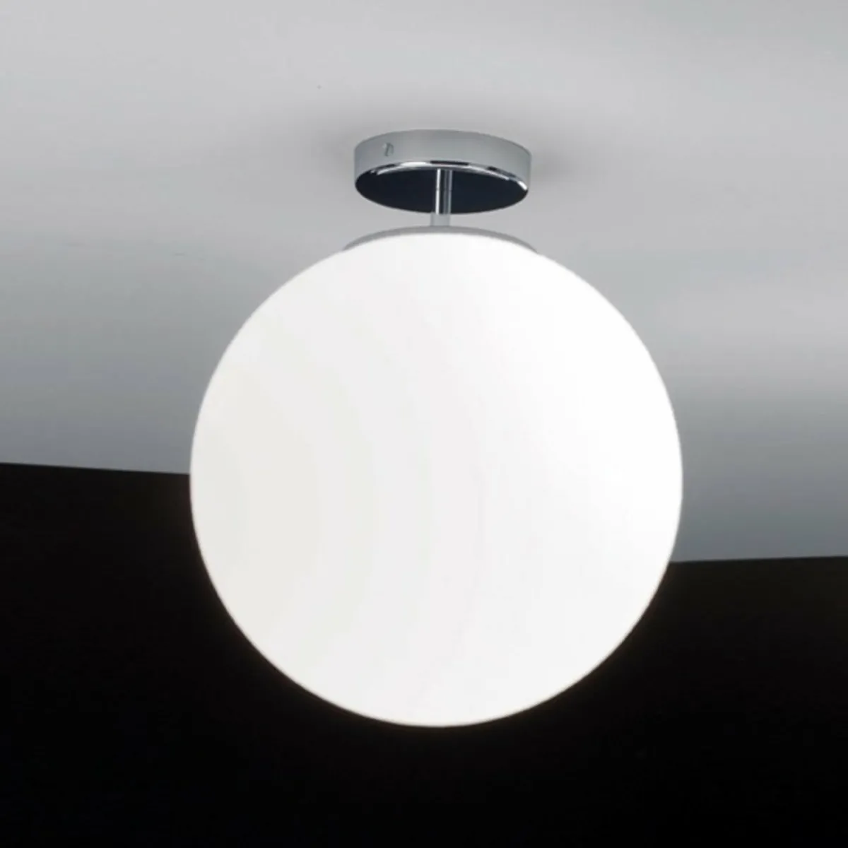 plafonnier_en_verre_sferis__cm_chrome_0.webp Clearance AILATI Plafonnier en verre Sferis, 30 cm, chrome