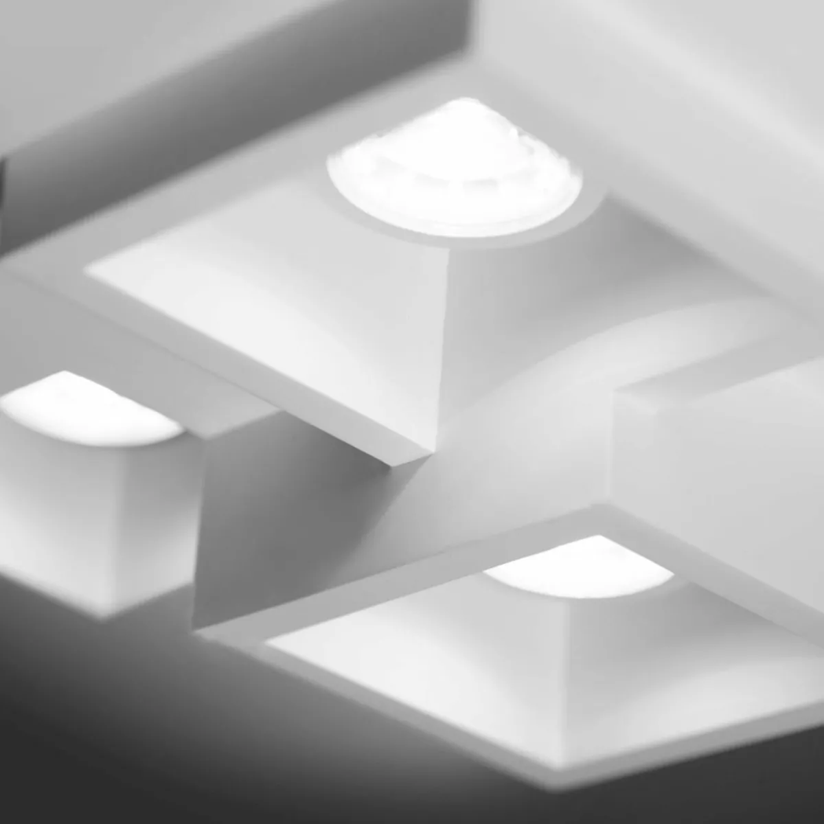 plafonnier_encastr_heraea___lampes_3.webp New TECNICO by Sforzin Plafonnier encastré Heraea à 3 lampes
