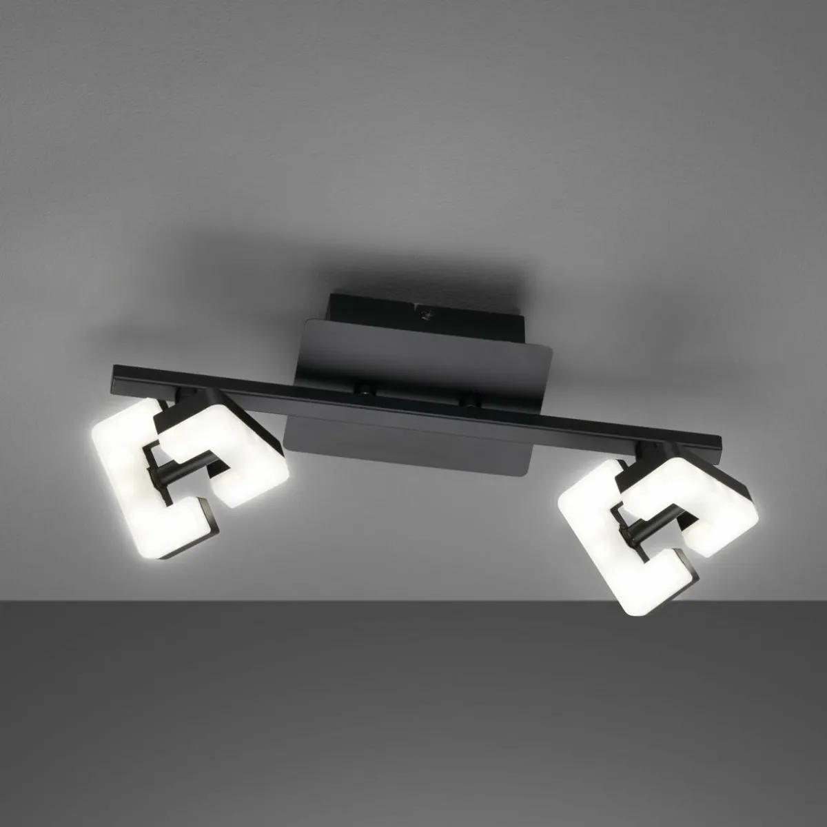 plafonnier_led_ray__cm___lampes_noir_mtal_1-1.webp Store FISCHER & HONSEL Plafonnier LED Ray, 34 cm, à 2 lampes, noir, métal