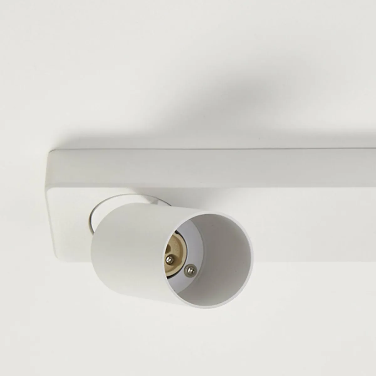 plafonnier_spotlight_blanc___lampes_aluminium_gu_0.webp Flash Sale Searchlight Plafonnier Spotlight, blanc, à 2 lampes, aluminium, GU10