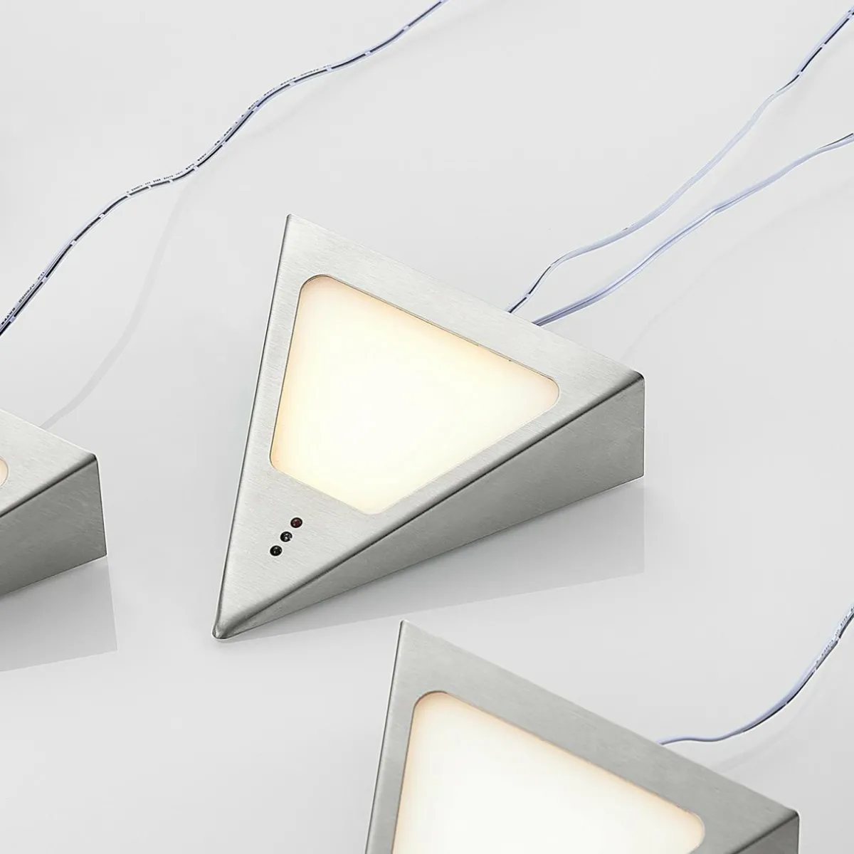 prios_odia_lampe_sous_meuble_led_inox_lampes_1-1.webp Hot PRIOS Odia lampe sous meuble LED, inox, 5 lampes