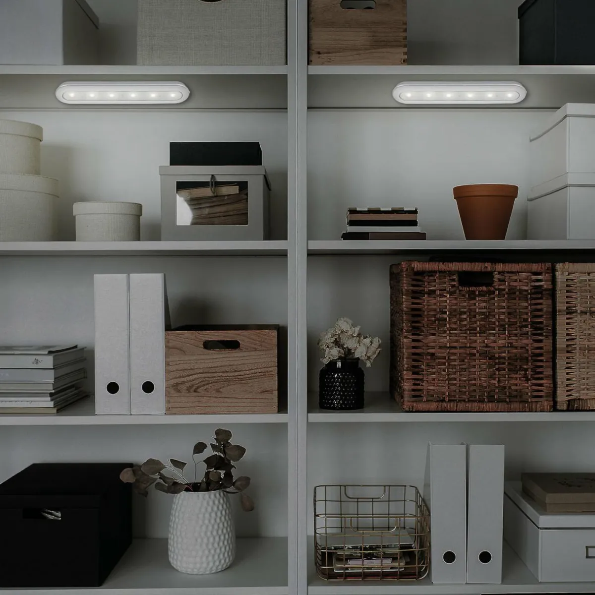 push_light_led_row__piles_k_cm_3-1.webp Fashion Briloner Push light LED Row, à piles, 6 500 K, 30 cm