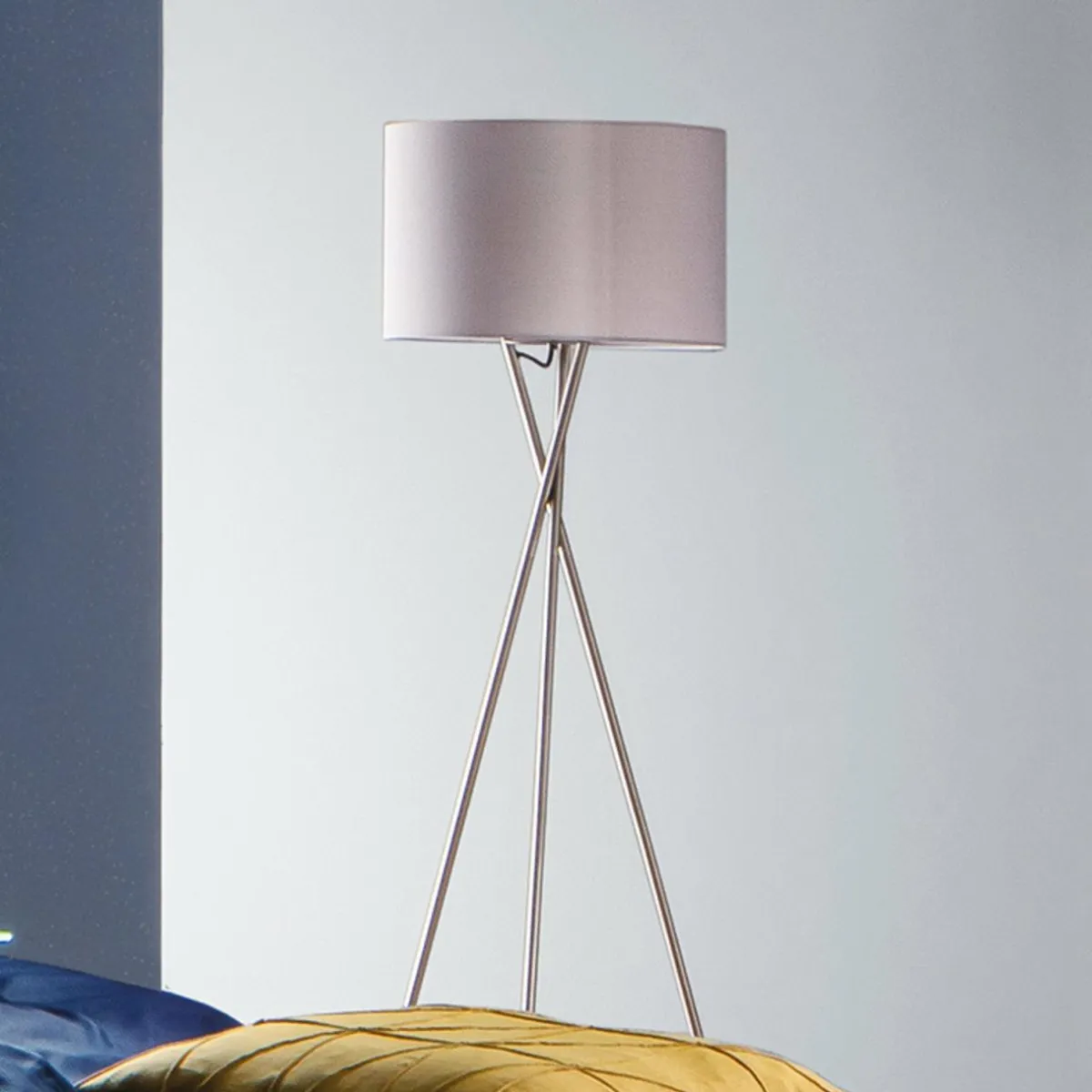 schner_wohnen_pina_lampadaire_trpied_gris_clair_0.webp Shop Schöner Wohnen Pina lampadaire trépied gris clair