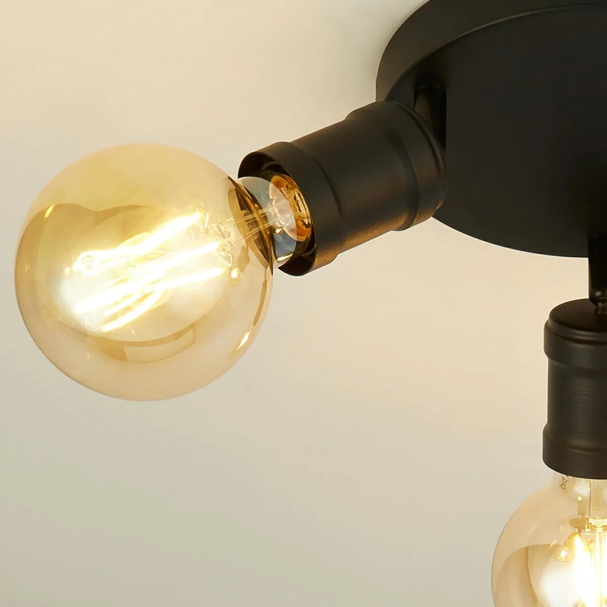 spot_pour_plafond_dance__lampes_noir_mtal_e___cm_1.webp Shop Searchlight Spot pour plafond Dance, 3 lampes, noir, métal, E27, Ø 30 cm