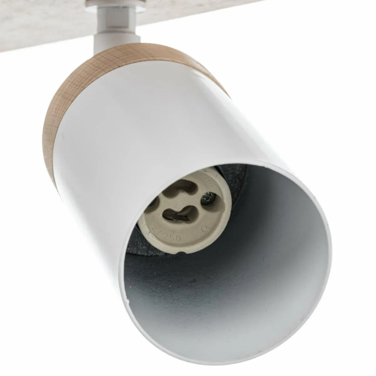 spot_pour_plafond_elba_dtails_bois__lampes_blanc_3.webp New EMIBIG LIGHTING Spot pour plafond Elba détails bois 3 lampes blanc