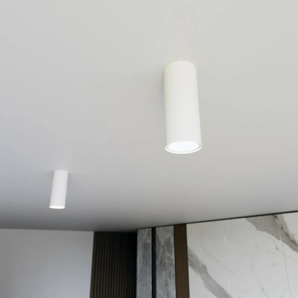 spot_pour_plafond_tecno_s_acier_gu_hauteur__cm_blanc_3.webp Shop EMIBIG LIGHTING Spot pour plafond Tecno 1S, acier, GU10, hauteur 15 cm, blanc