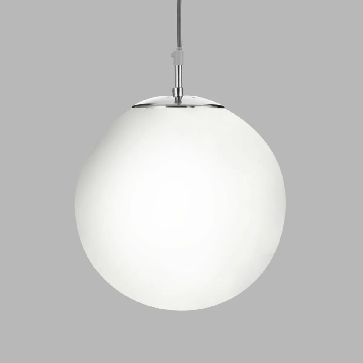 suspension_atom_blanc_opalin_verre___cm_e_3.webp Hot Searchlight Suspension Atom, blanc opalin, verre, Ø 30 cm, E27