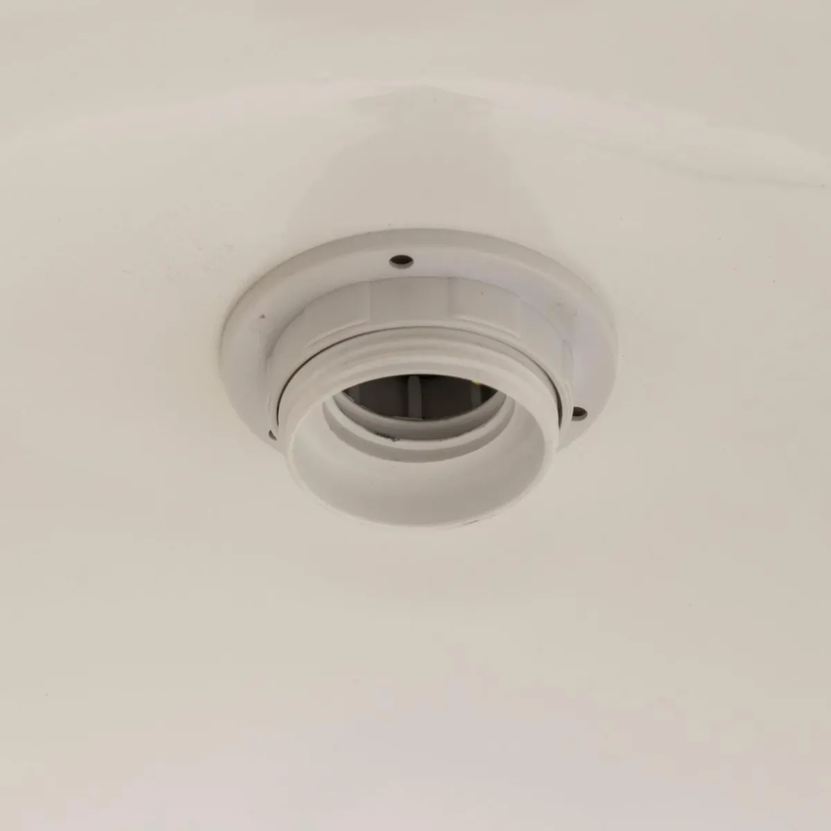 suspension_avmbsy_en_noir_intrieur_blanc_5.webp Store Avonni Suspension AV-4100-M5-BSY en noir, intérieur blanc