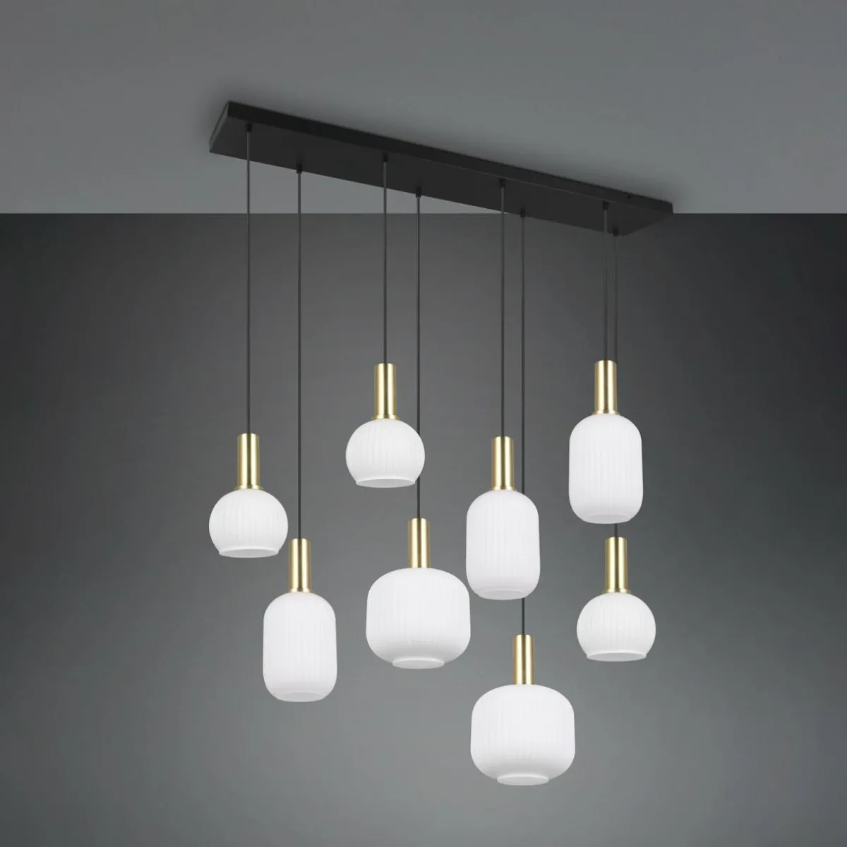 suspension_diva___lampes_laiton_opale_mtal_verre_0.webp Shop Trio Lighting Suspension Diva, à 8 lampes, laiton, opale, métal, verre