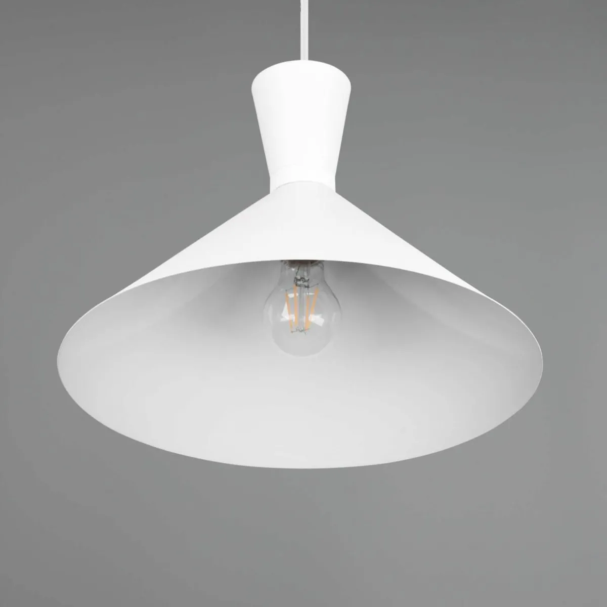 suspension_enzo__une_lampe__cm_blanche_2.webp Discount Reality Leuchten Suspension Enzo, à une lampe, Ø 35 cm, blanche