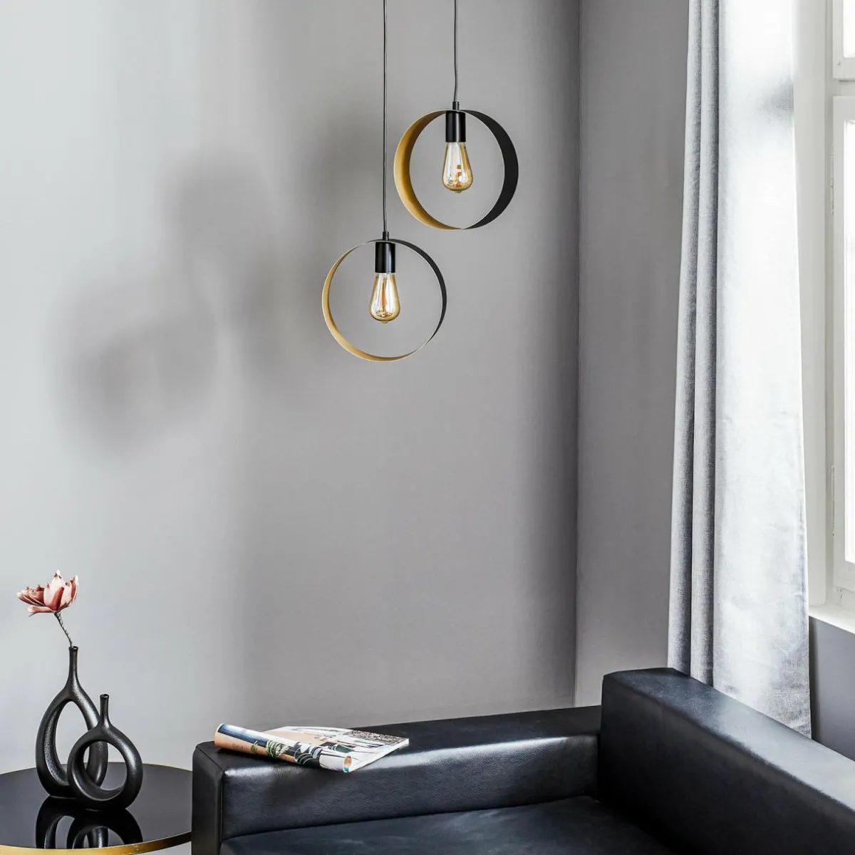 suspension_hula___lampes_noiror_0.webp Online SIGMA Suspension Hula, à 2 lampes, noir/or