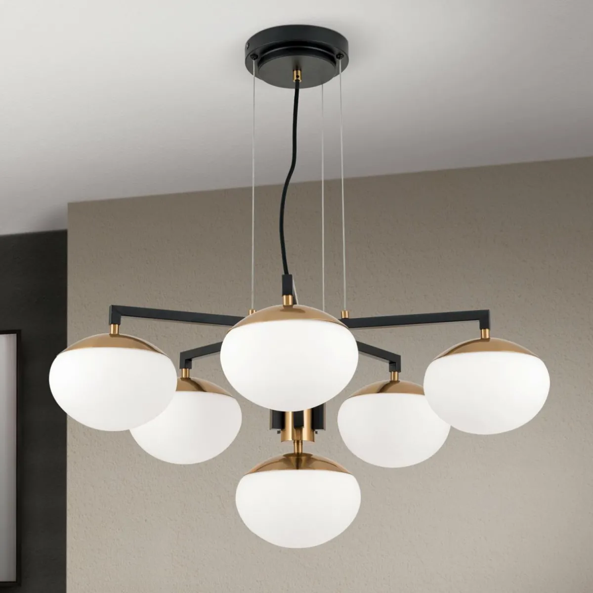 suspension_josephine__six_lampes_5.webp Shop ORION Suspension Josephine, à six lampes